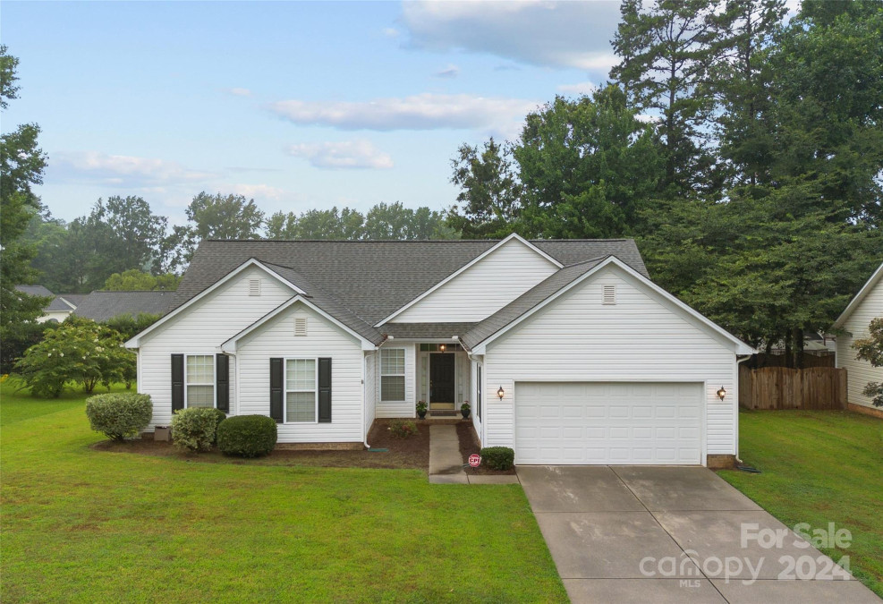 2433 Windsor Chase Dr Matthews, NC 28105