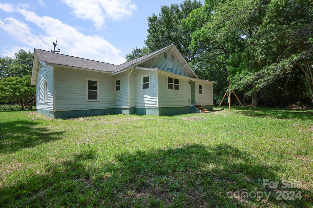 251 Beaver St Forest City, NC 28043