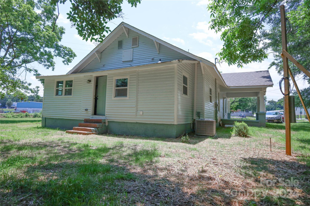 251 Beaver St Forest City, NC 28043