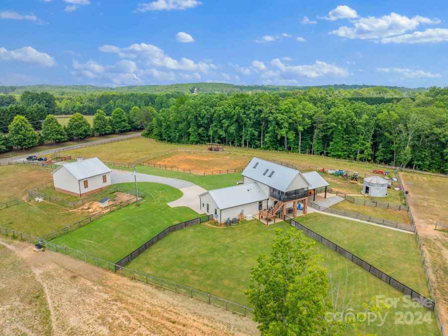 710 Tugaloo Rd Landrum, SC 29356