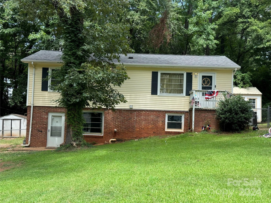 104 Catherine St Gaffney, SC 29340