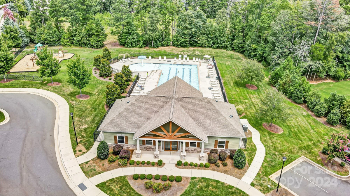 4202 Thames Cir Fort Mill, SC 29715