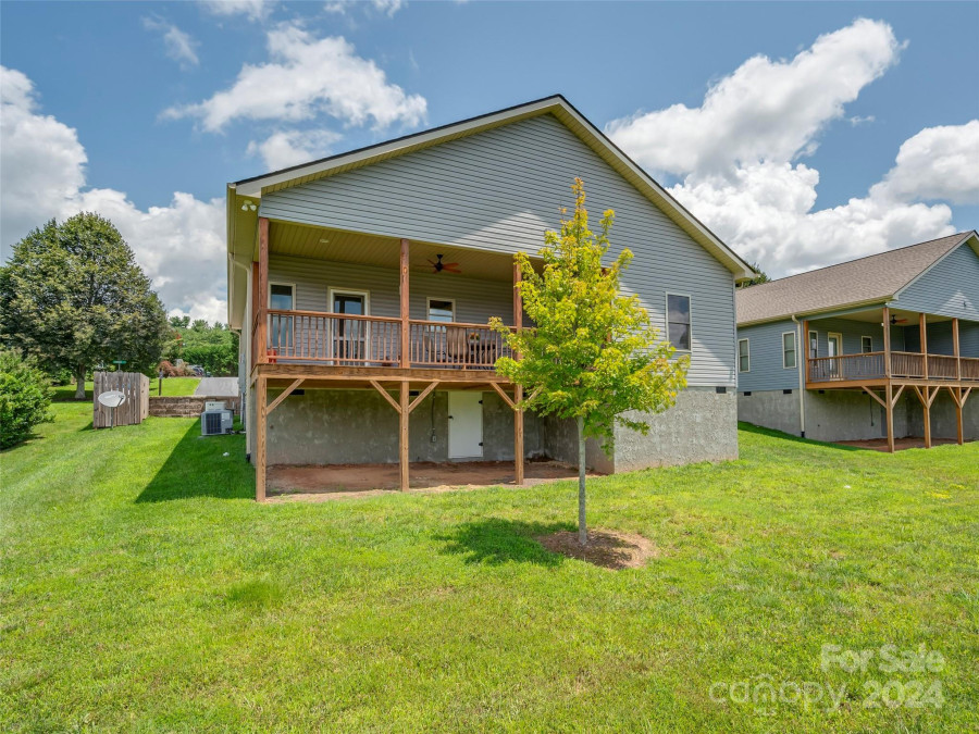 43 Middle St Hendersonville, NC 28792