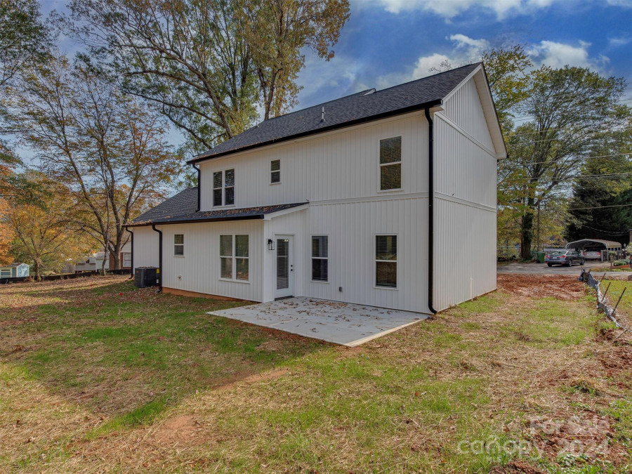 405 Caroline Ave Lowell, NC 28098