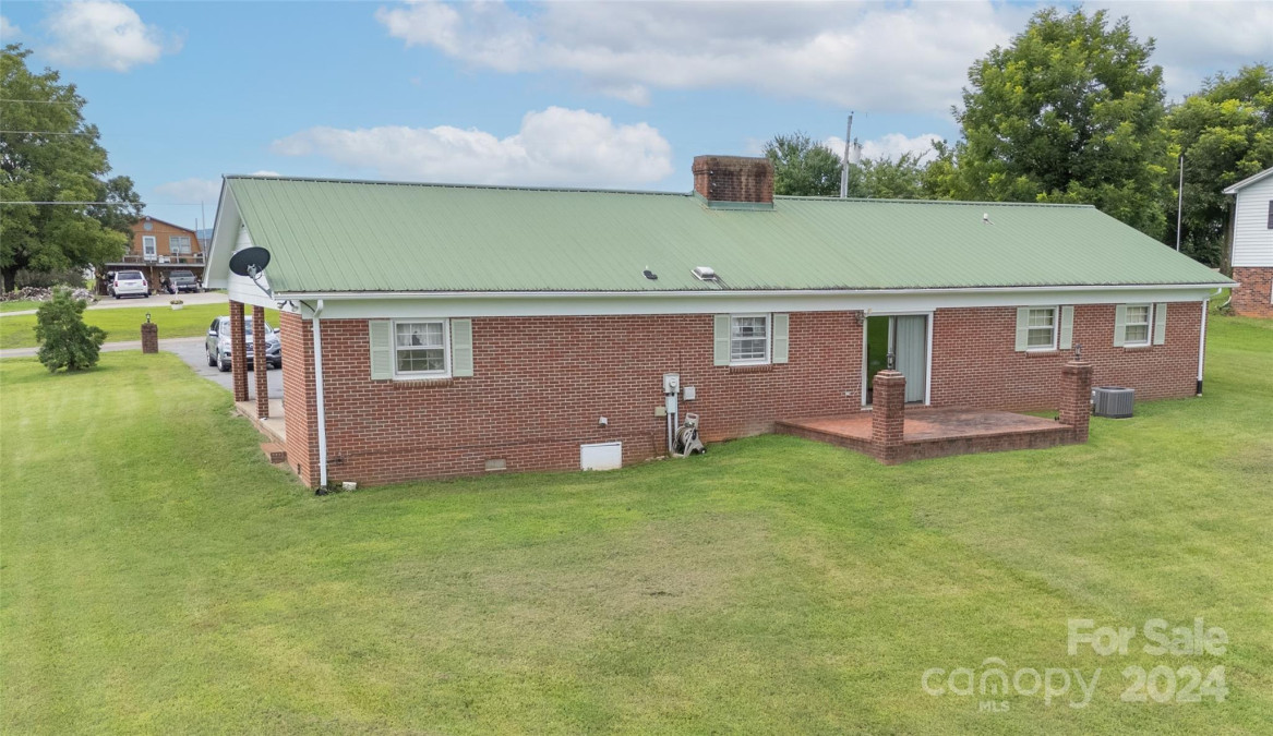 4561 Horseshoe Bend Rd Hudson, NC 28638