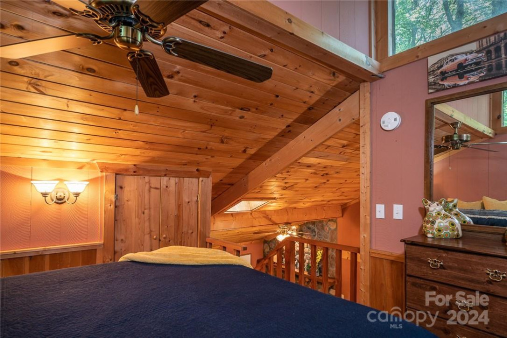 731 Pine Ridge Rd Beech Mountain, NC 28604