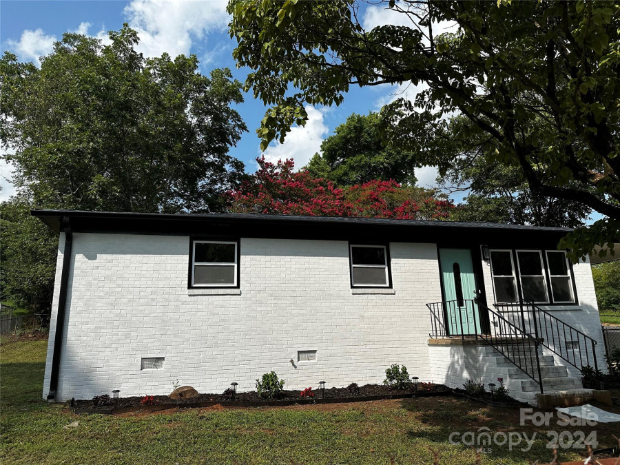 518 Baker St Kings Mountain, NC 28086