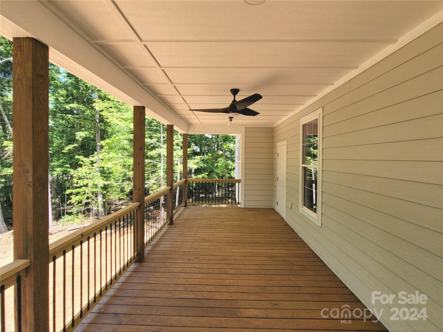 690 Settlers Trl Mars Hill, NC 28754