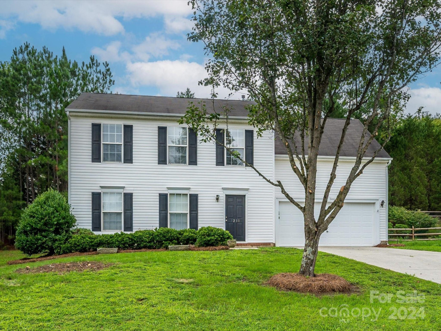 7231 Trifecta Ct Harrisburg, NC 28075