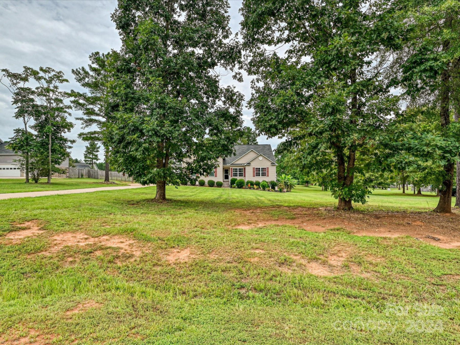 1363 Bicycle Ct York, SC 29745