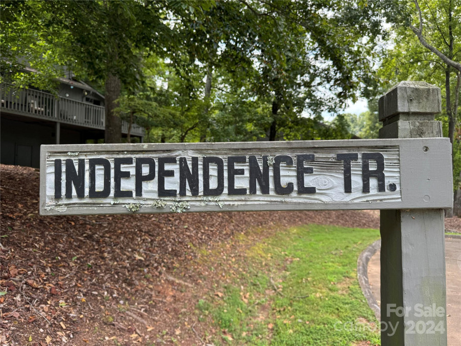 1501 Independence Trl Morganton, NC 28655