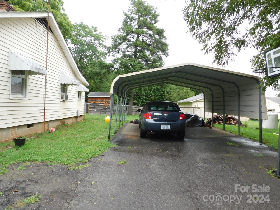 273 Hilltop Rd Lincolnton, NC 28092