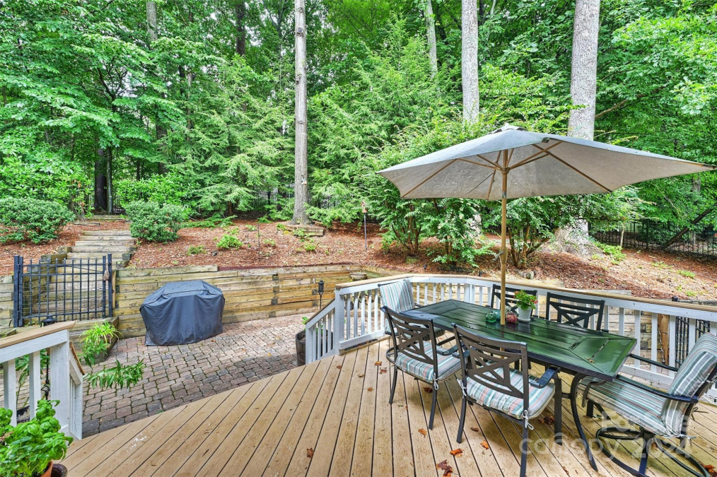 3911 Cambridge Hill Ln Charlotte, NC 28270