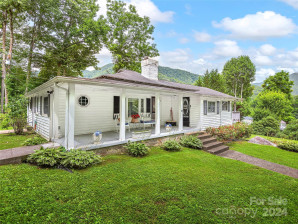 330 Johnson Branch Rd Maggie Valley, NC 28751