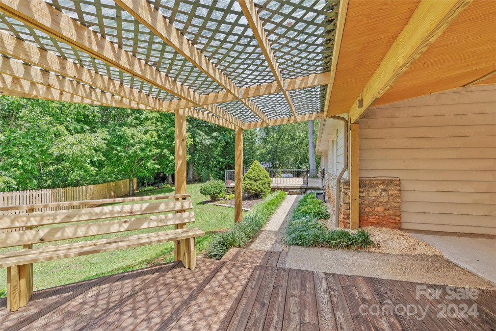 120 Oak Trails Ps Leicester, NC 28748