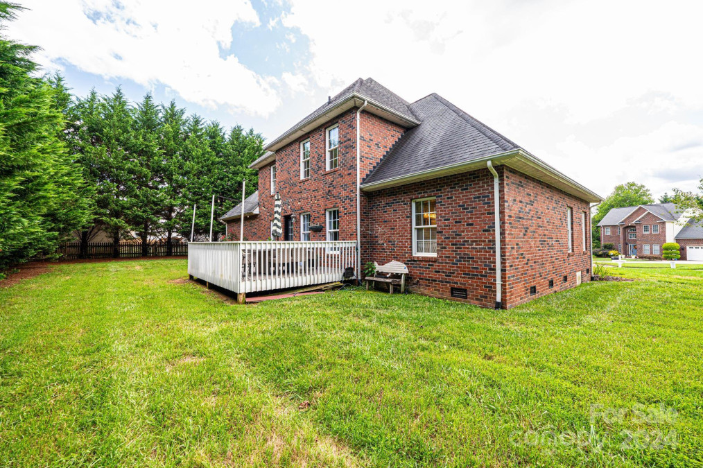 98 Frost Ln Taylorsville, NC 28681