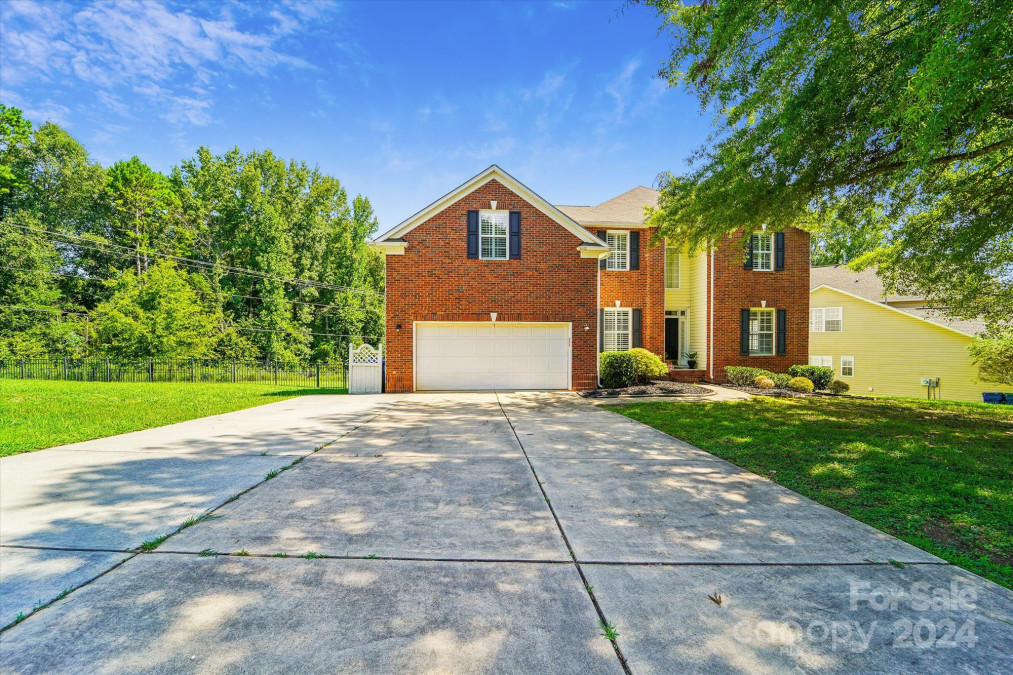 11940 Southcrest Ln Pineville, NC 28134