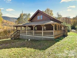 967 Spruce Flats Rd Maggie Valley, NC 28751