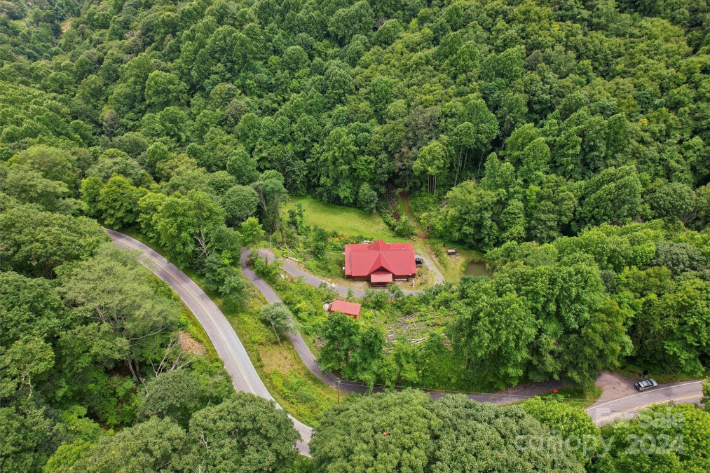 4501 Cove Creek Rd Waynesville, NC 28785