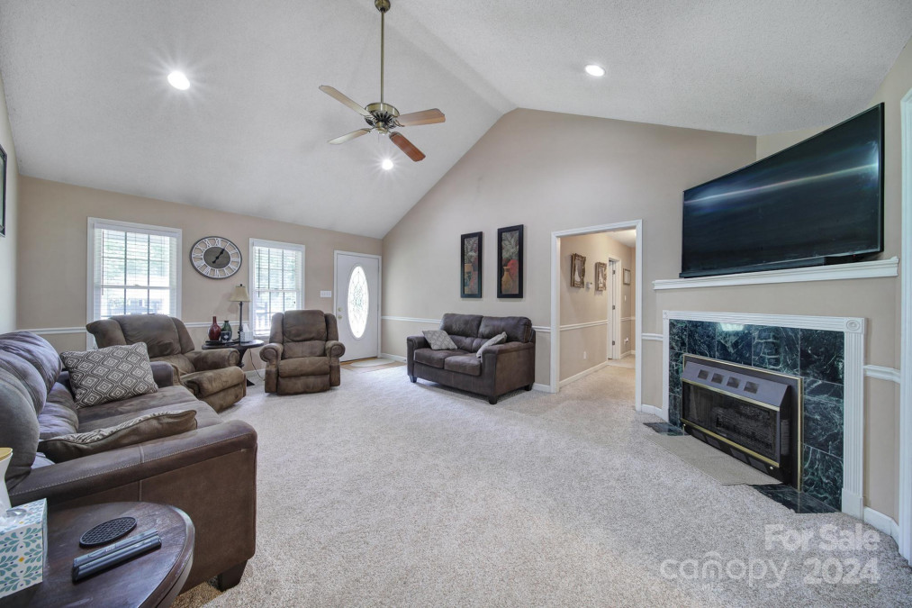 3141 Ashewood Ln Lancaster, SC 29720