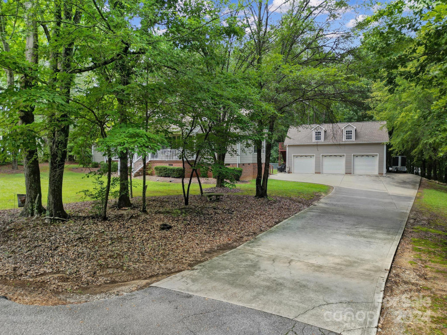 3141 Ashewood Ln Lancaster, SC 29720