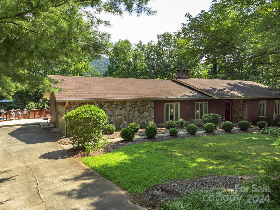 112 Richard Ln Black Mountain, NC 28711