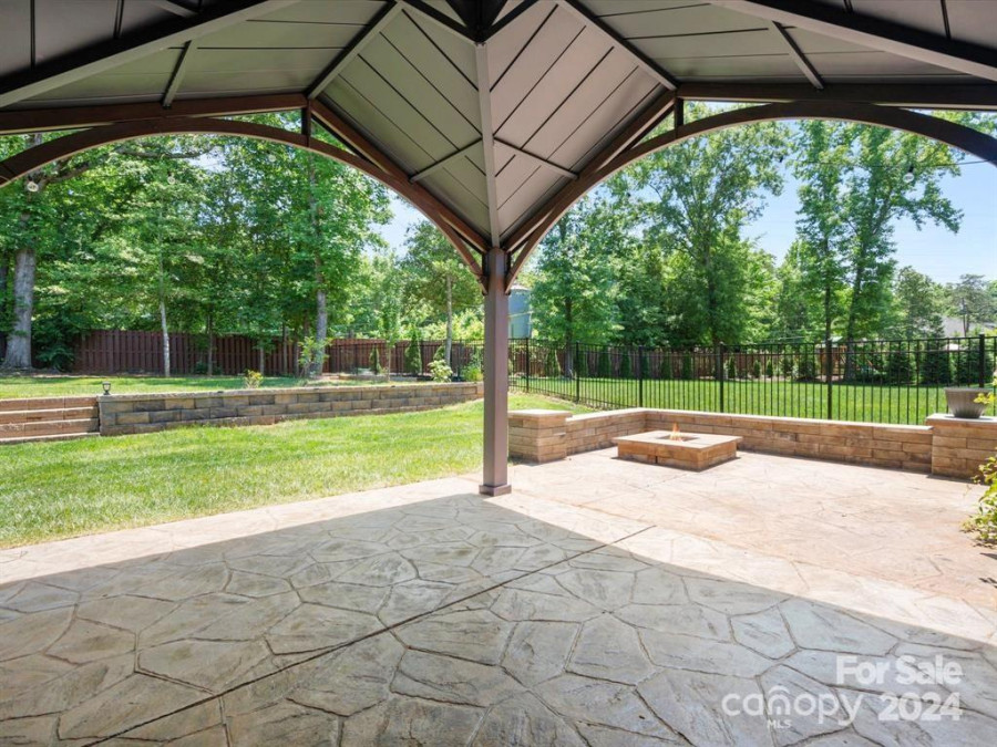 4624 Pebble Run Dr Matthews, NC 28015