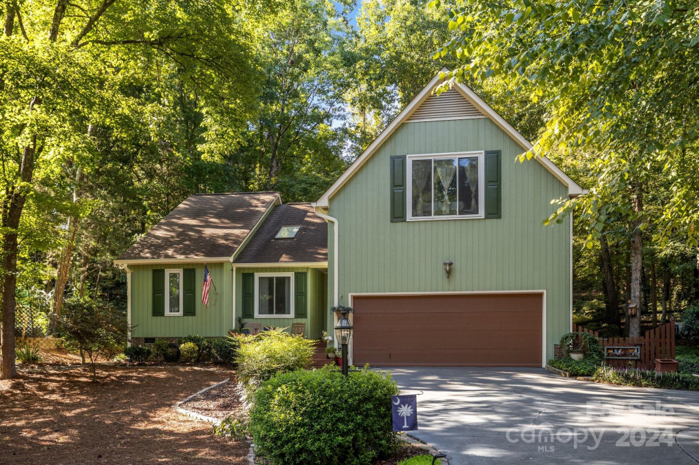 10 Tanglewood Rd Clover, SC 29710