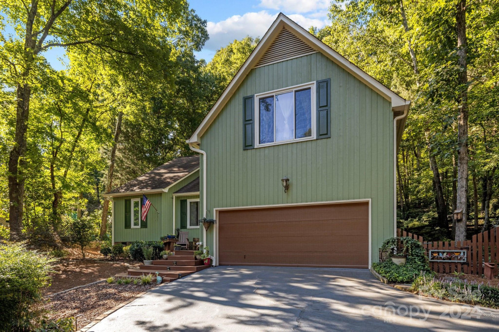 10 Tanglewood Rd Clover, SC 29710