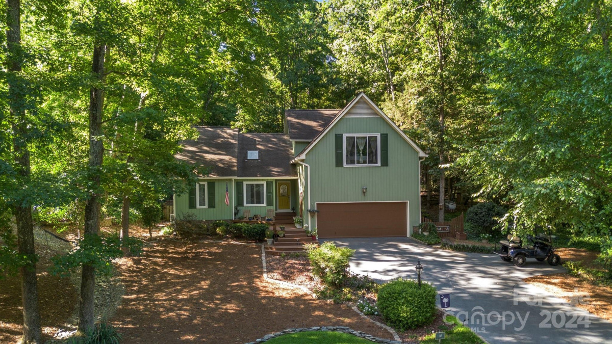 10 Tanglewood Rd Clover, SC 29710