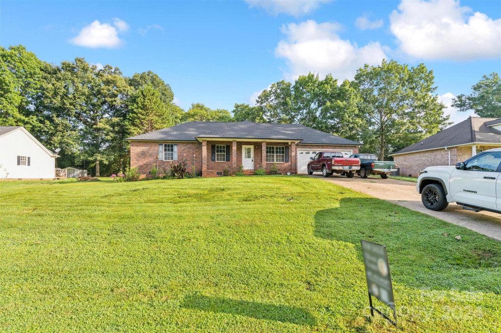 1877 Summerfield Cir Conover, NC 28613