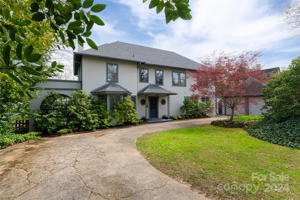 38 Lakeview Rd Asheville, NC 28804