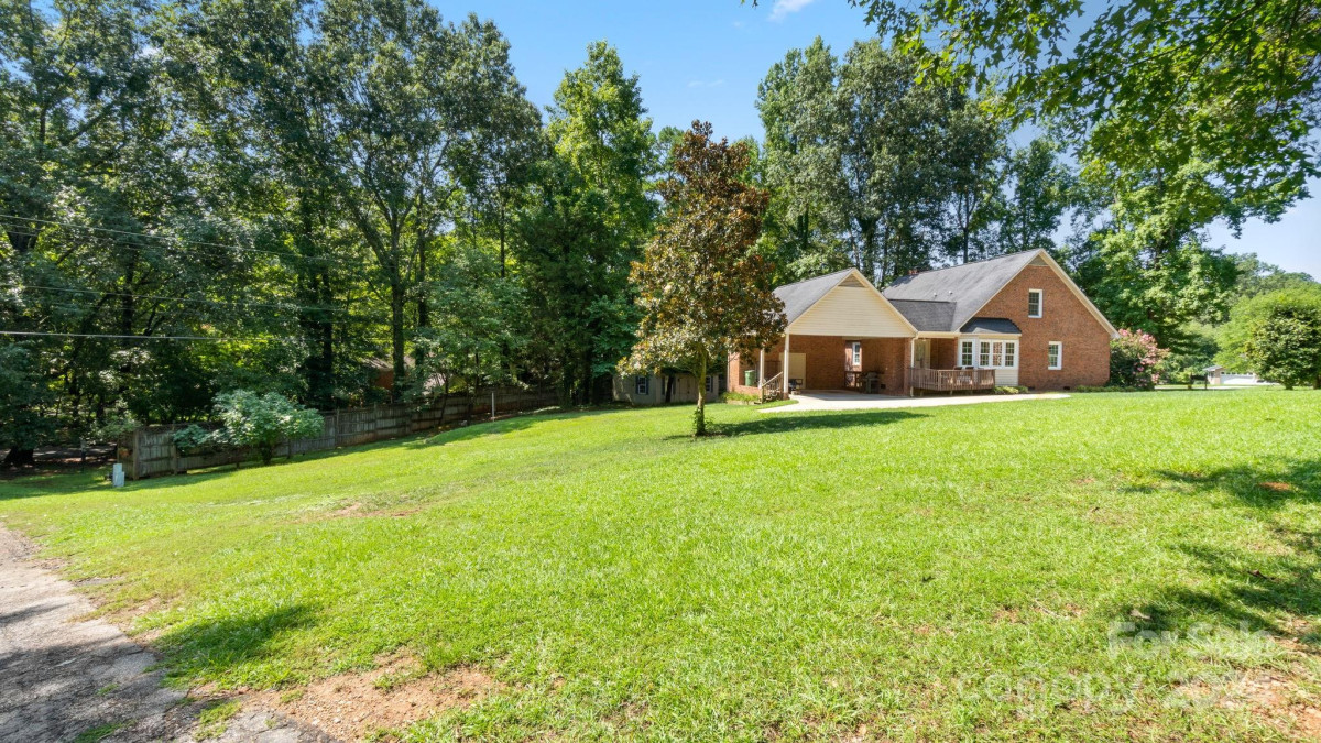 517 Oxford Pl Lancaster, SC 29720