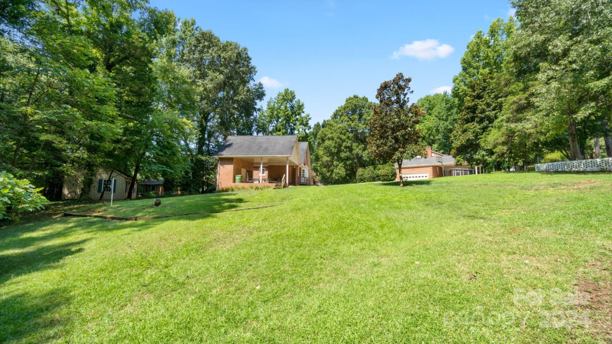 517 Oxford Pl Lancaster, SC 29720