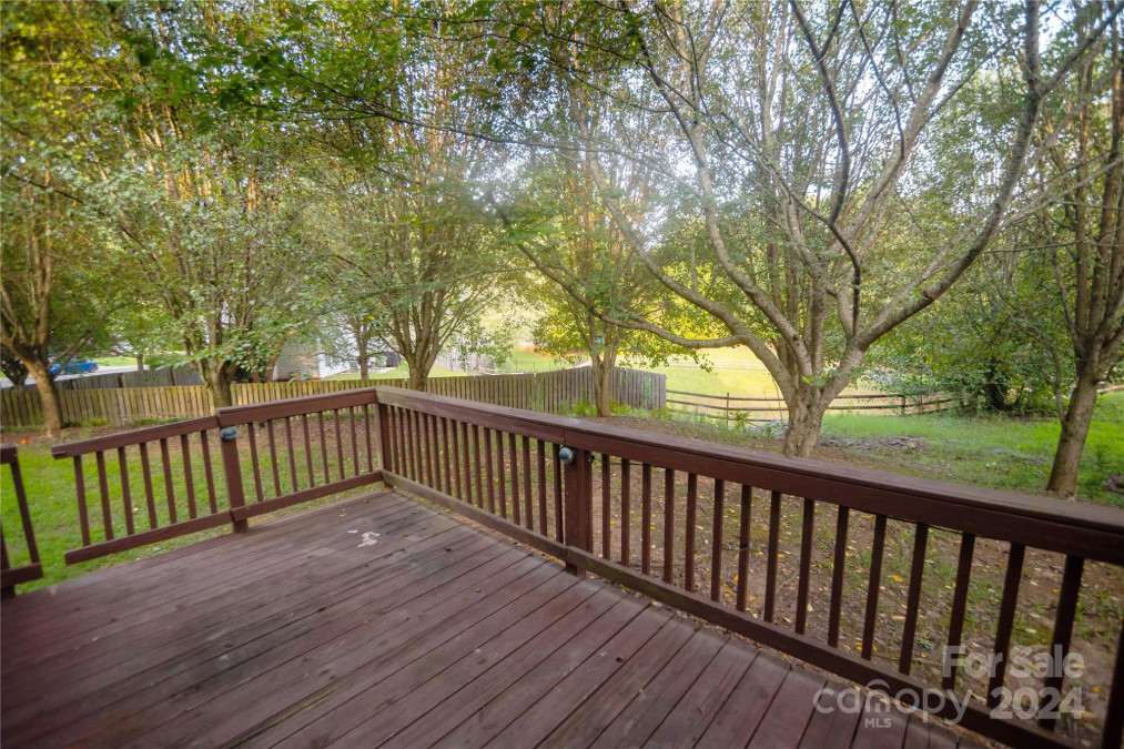 1434 Swaying Branch Ln Clover, SC 29710