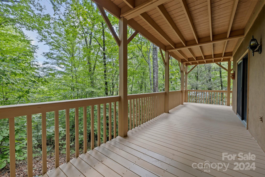 45 Pinecrest Dr Franklin, NC 28734