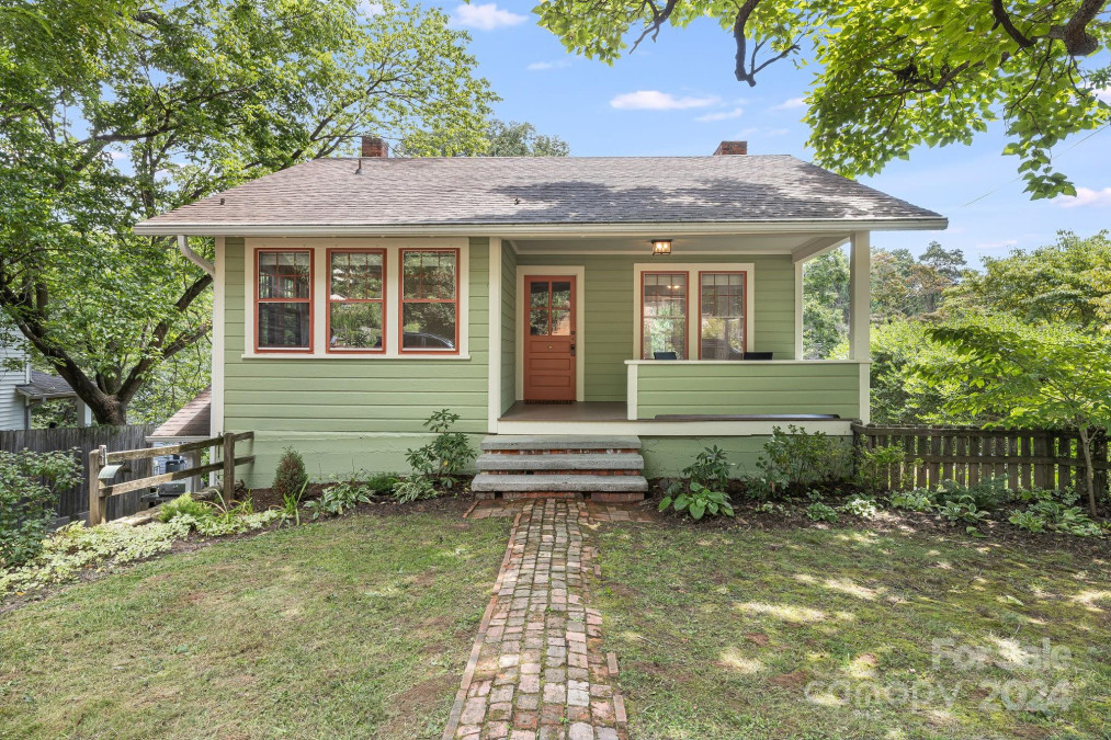 59 Fenner Ave Asheville, NC 28804