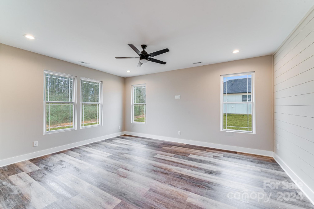 32548 Buchanan Ln Albemarle, NC 28001