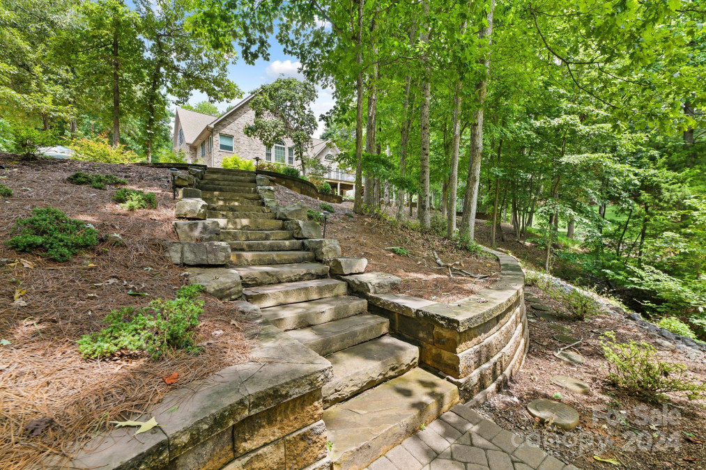 119 Hawk Run Ln Troutman, NC 28166