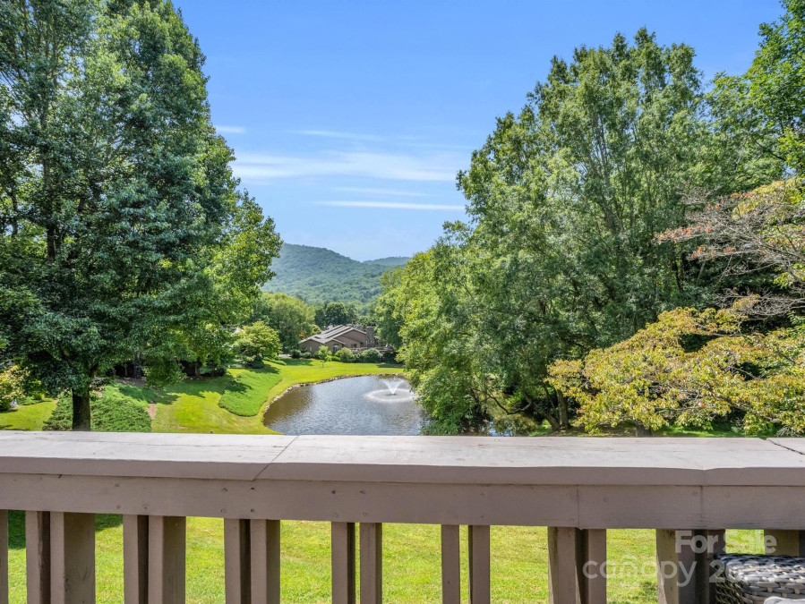 27 Ridge Ter Asheville, NC 28804