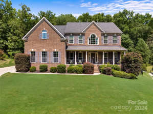 635 Sugarberry Ct Fort Mill, SC 29715