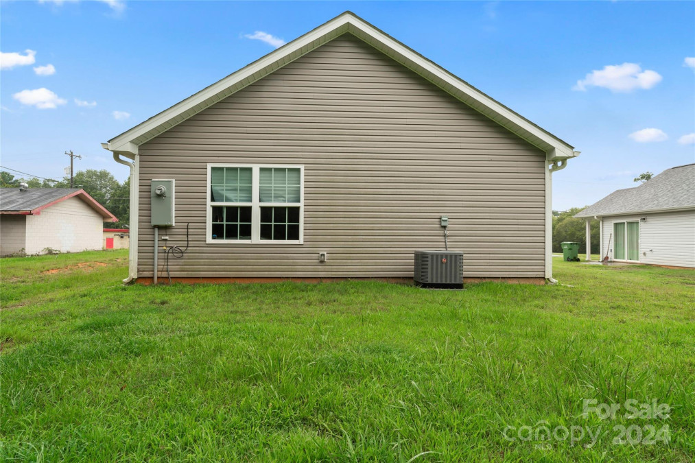 209 Gregory St Lancaster, SC 29720