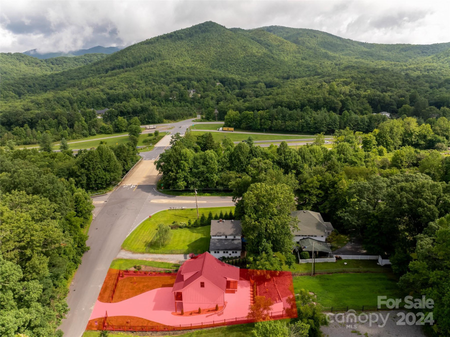 8 Craven Hill Cir Black Mountain, NC 28711