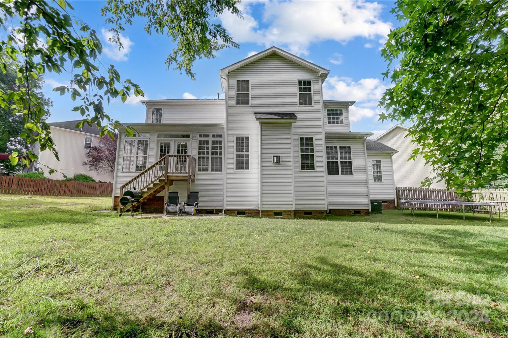 4152 Oakton Ridge Ct Matthews, NC 28105