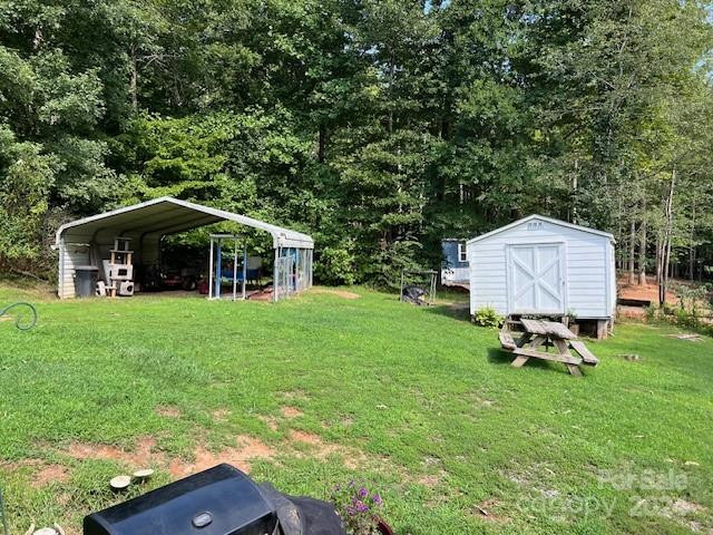 69 Walnut Grove Rd Nebo, NC 28761