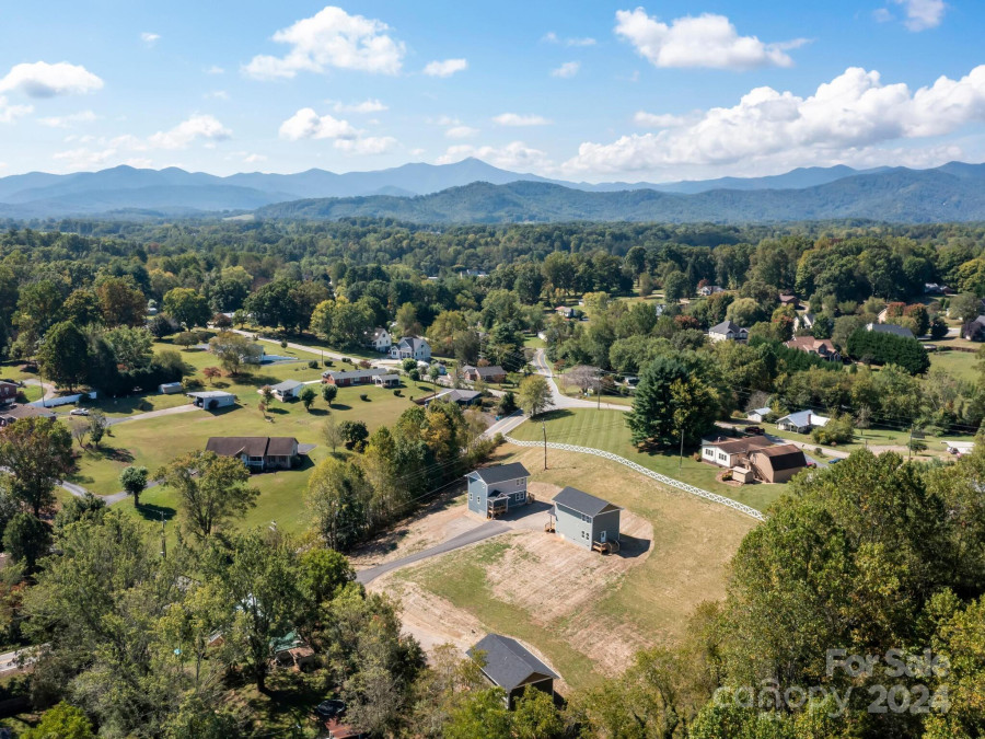 6 Silas River Way Candler, NC 28715