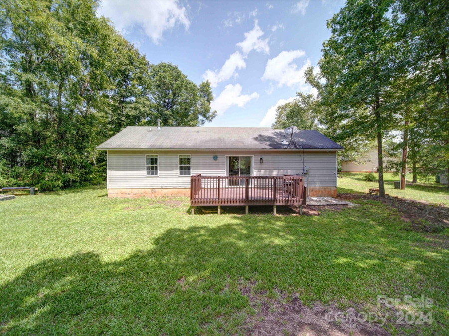 3019 Chinaberry Ln Lancaster, SC 29720