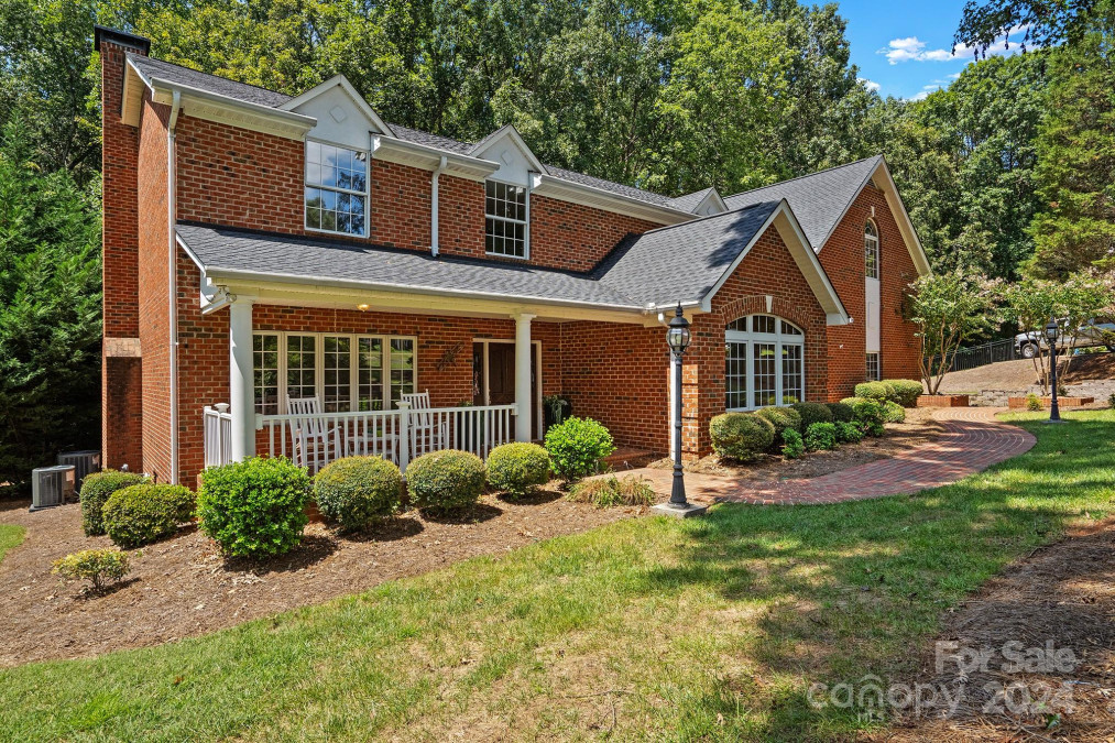 2094 Cavendale Dr Rock Hill, SC 29732