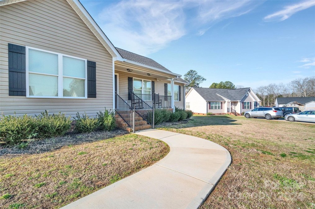 511 Sand Iron Cir Chester, SC 29706