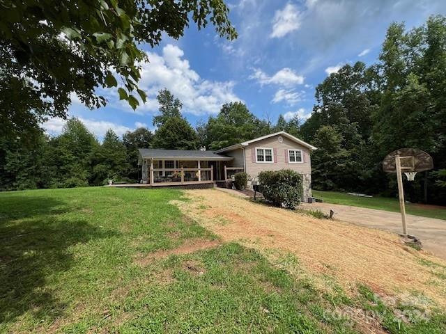 2201 Tatertown Loop Nebo, NC 28761